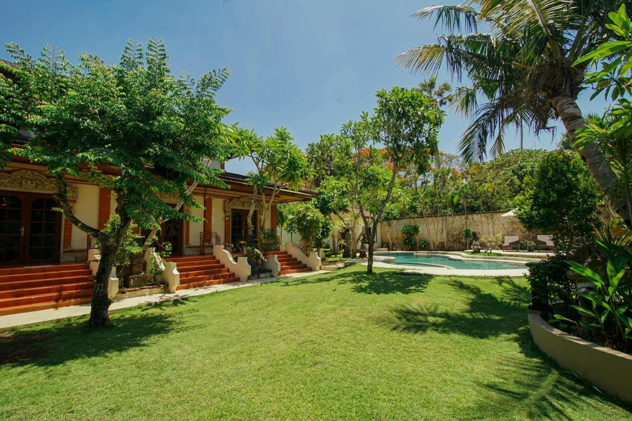 Baliana Villa Legian Exterior photo